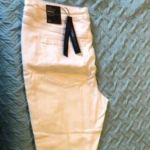 NWT Lane Bryant White Ankle Pants